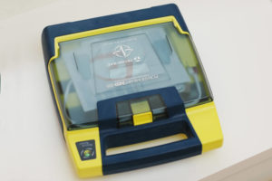 studio-odontoiatrico-associato-filippi-dentista-verbania-defibrillatore